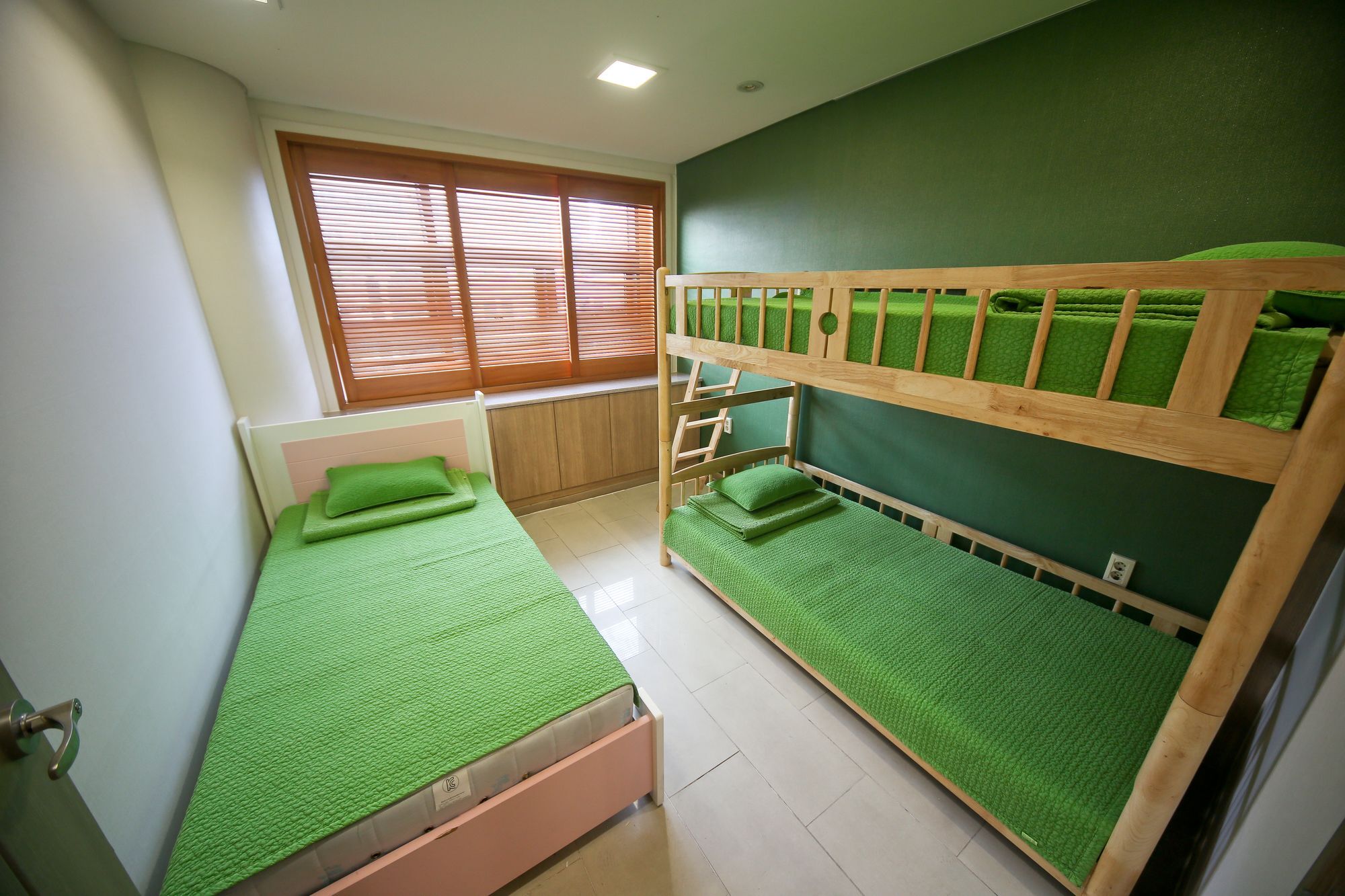 Ganse Guesthouse Csedzsu Kültér fotó